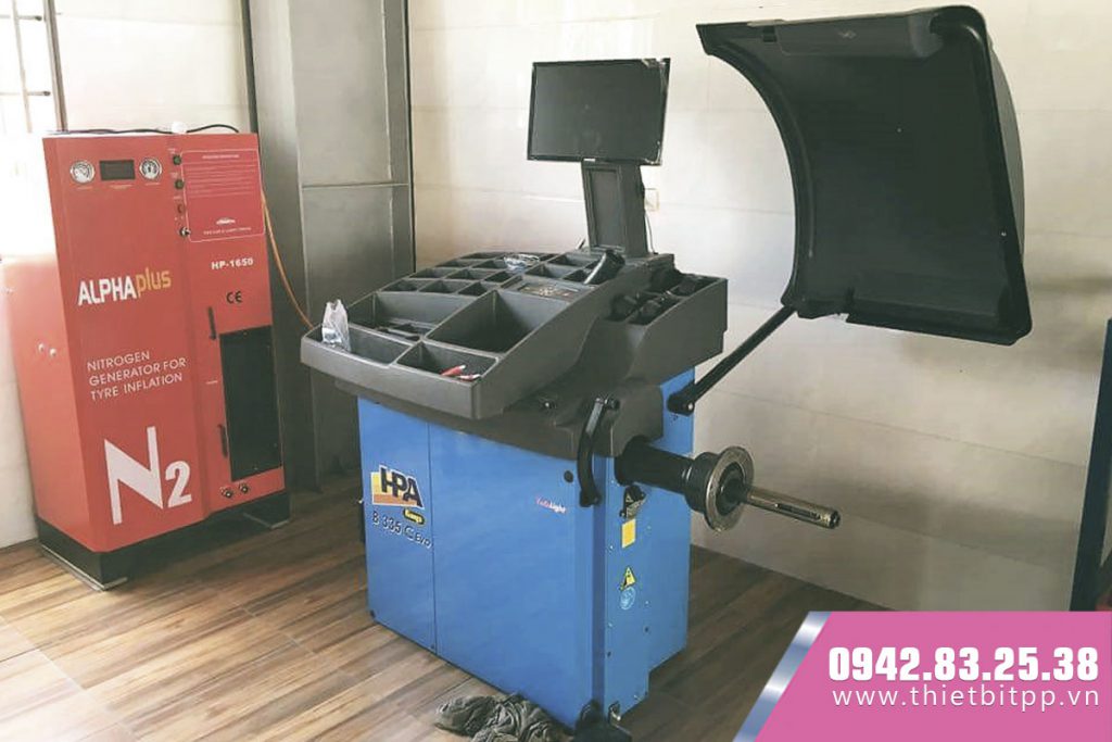 Máy cân bằng lốp ô tô HPA B335 may can bang lop oto, may can bang lop xe oto, may can bang dong banh xe, may can mam xe oto, may can bang lop xe, may can mam oto, may can bang lop gia re